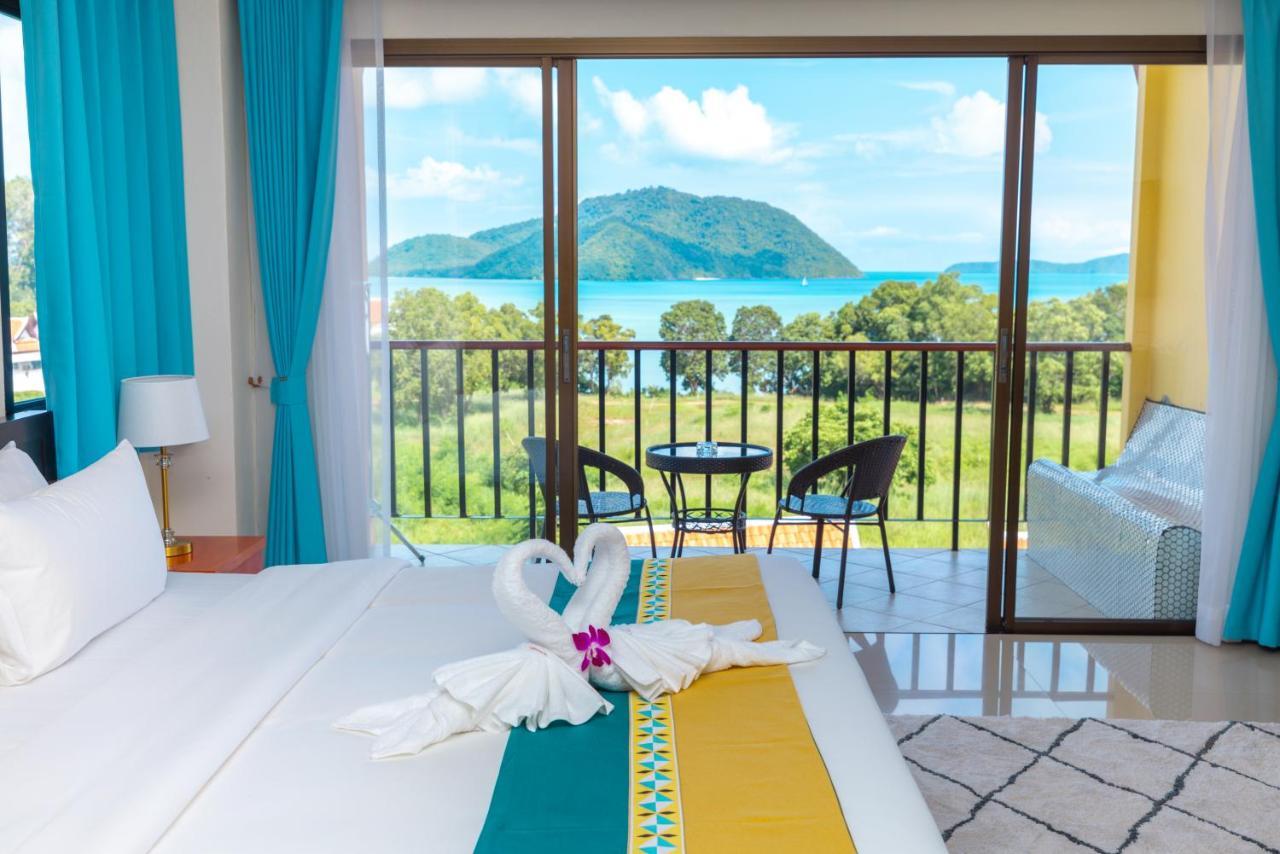 Phuket Kana International Hotel普吉岛卡娜国际酒店 Rawai Extérieur photo