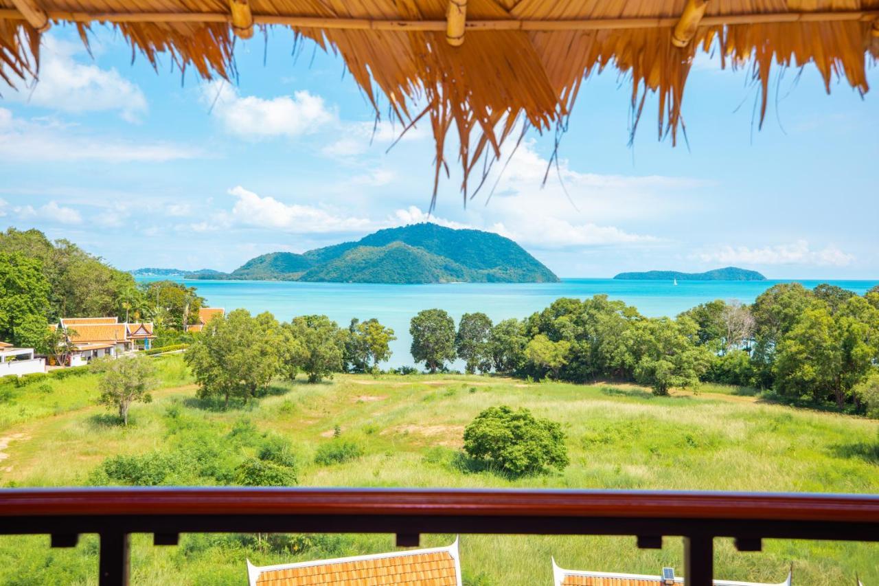 Phuket Kana International Hotel普吉岛卡娜国际酒店 Rawai Extérieur photo