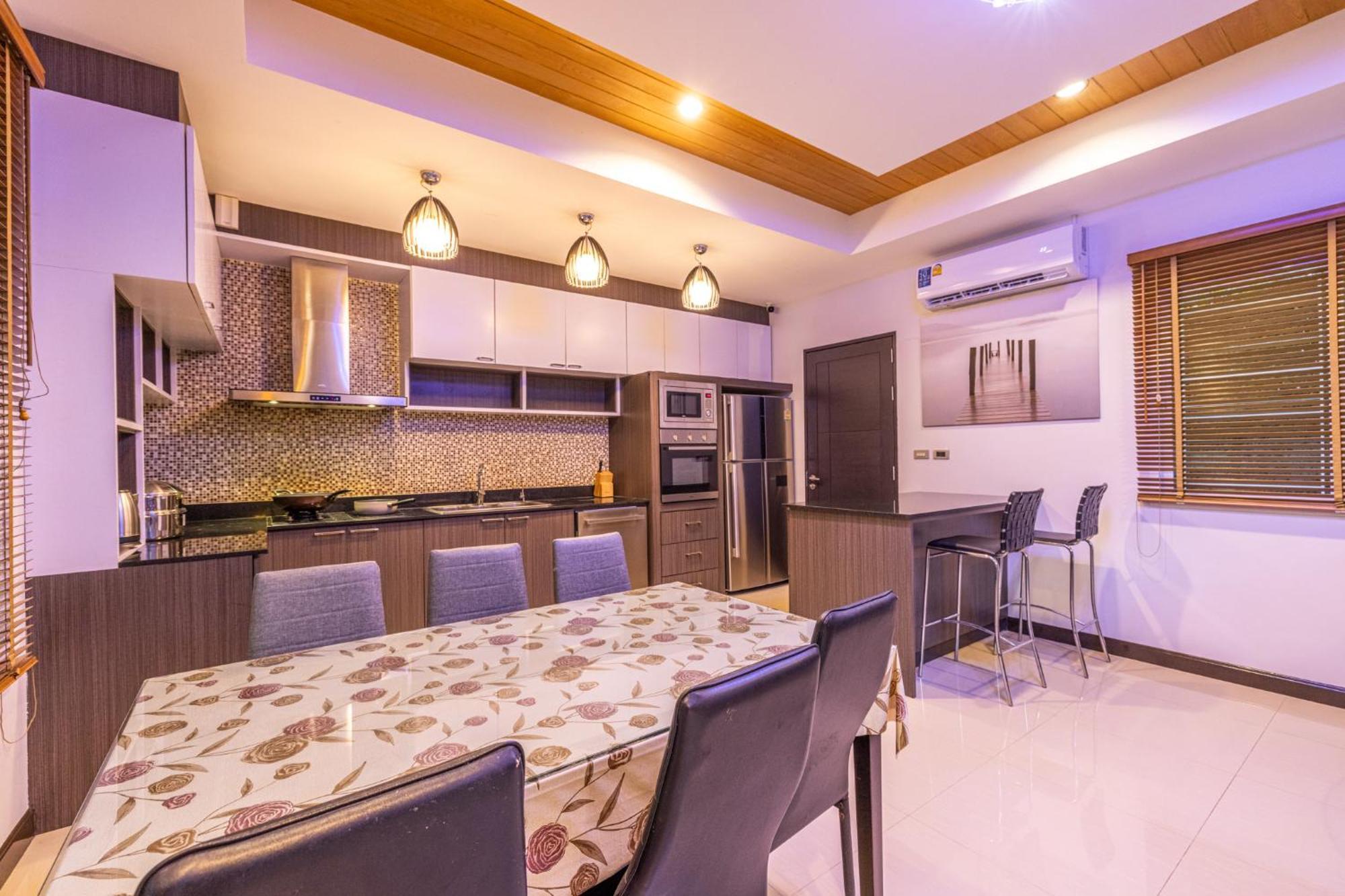 Phuket Kana International Hotel普吉岛卡娜国际酒店 Rawai Extérieur photo